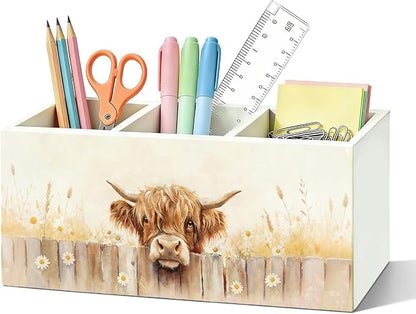 Highland Cow Pen Pen Pencil Holder for Desk, Highland Cow Gifts, Western Farm Animal Wildflower Wooden Box Sign Organizer for Home Office Bedroom Desk Accessories Tabletop Decorations