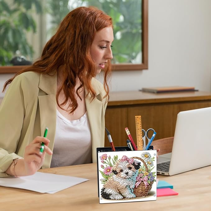 DIY Diamond Painting Kit，Cute Dog Special Shape diamond painting pen holder, Acrylic Daily Office Desktop Decoration Storage Item