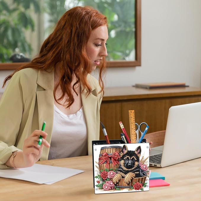 DIY Diamond Painting Kit，Little Black Dog Special Shape diamond painting pen holder, Acrylic Daily Office Desktop Decoration Storage Item