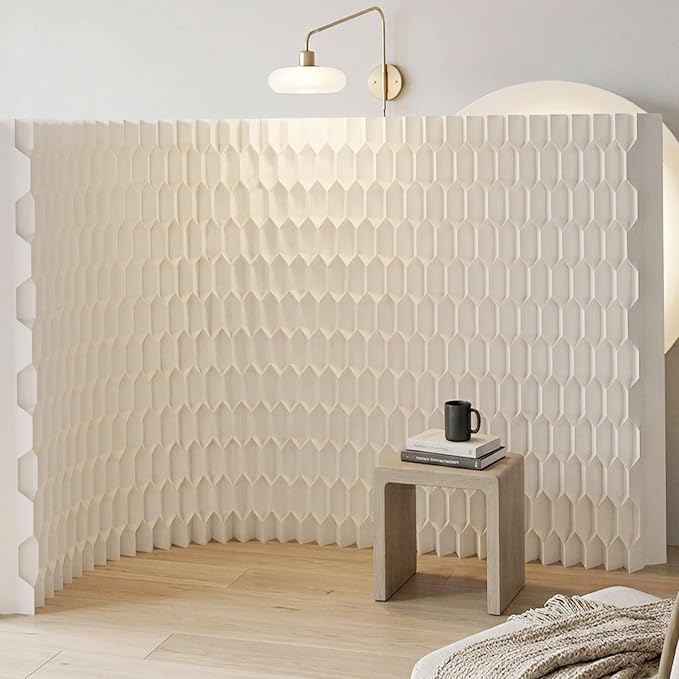 Freestanding Room Divider – Double‑Sided Honeycomb & Pleated, Accordion Kraft Paper Privacy Screen with 16.9" Wide Anti‑Slip Base, Portable Partition Wall for Living Room, Studio, Exhibition