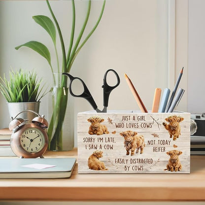 Rustic Highland Cow Pen Holder for Desk, Gifts for Highland Cow Lovers Wooden Box Sign Desk Decor for Girls Room Home Office Decoration, Farmhouse Heifer Pencil Organizer