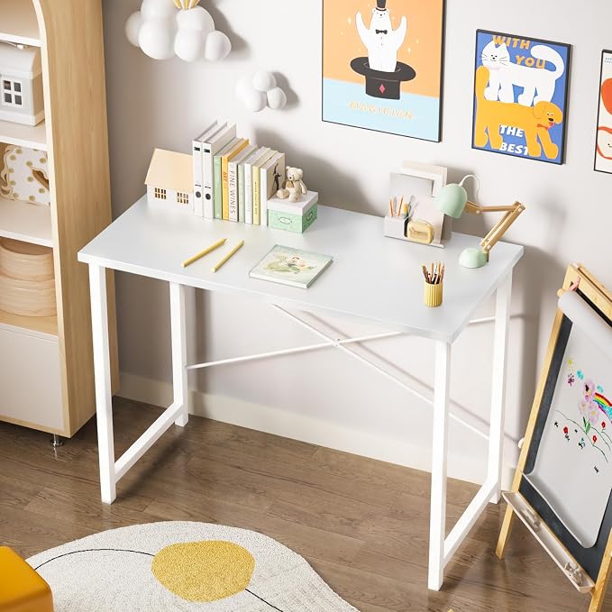 Sweetcrispy Computer Desk 31 Inch Home Office Desks for Small Spaces, Gaming Writing Study Work Table with Storage Bag and Headphone Hook for Bedroom, White
