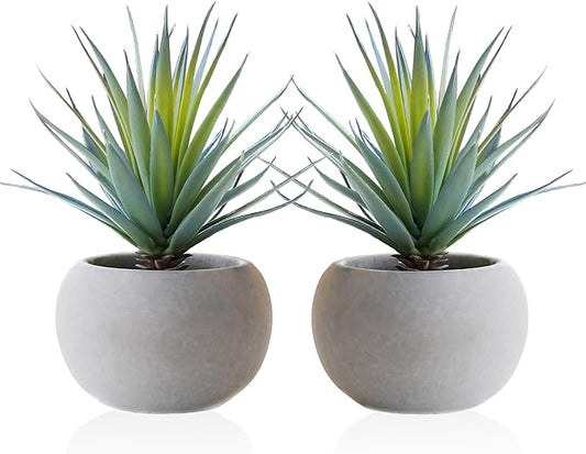 Jahe Agave Artificial Plants, Matte Pot Mini Artificial Plants Indoor, 8.07 in Faux Agave Plant UV Resistant Gray Cement Pot, Perfect for Bathroom Living Room Study Desk Decor, Ideal as a Gift, 2 Pcs