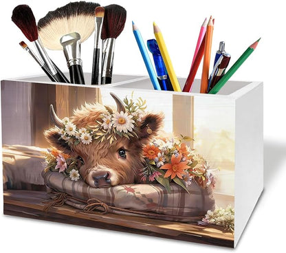 Highland Cow Pen Holder for Desk, Rustic Floral Farm Heifer Wooden Box Sign Desk Decor for Home Office Decoration, Highland Cow Gifts Pencil Organizer, Gifts for Cows Lovers