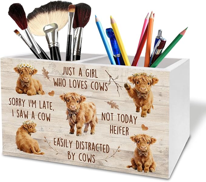 Rustic Highland Cow Pen Holder for Desk, Gifts for Highland Cow Lovers Wooden Box Sign Desk Decor for Girls Room Home Office Decoration, Farmhouse Heifer Pencil Organizer
