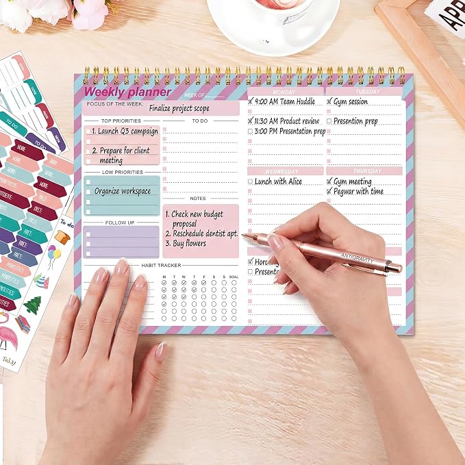 Thboxes Weekly To Do List Notepad, 8.5''x11'' Weekly Desk Planners with 52 Tear Off Sheets Undated Planner Habit Tracker & Productivity Organizer for Home and Work, Plaid Style