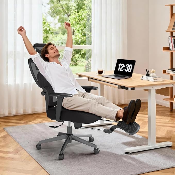 Ergonomic Office Chair with Footrest – Adjustable Lumbar Support, 3D Armrests & Headrest, Wide-Seat High-Back Mesh Computer Chair with Casters, Suitable for Home & Office, Black