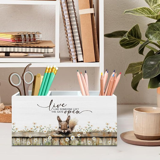 DILSJ Squirrel Inspirational Pen Pencil Holder Organizer For Desk, Squirrel Gifts, Rustic Floral Live Like Someone Left The Gate Open Wooden Box Signs For Home Office Desk Tabletop Decoration