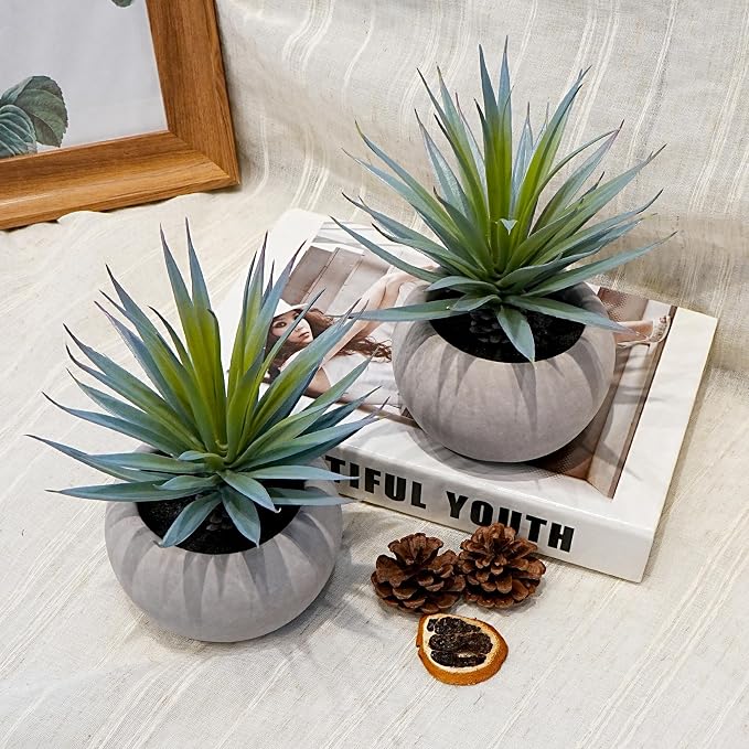 Jahe Agave Artificial Plants, Matte Pot Mini Artificial Plants Indoor, 8.07 in Faux Agave Plant UV Resistant Gray Cement Pot, Perfect for Bathroom Living Room Study Desk Decor, Ideal as a Gift, 2 Pcs