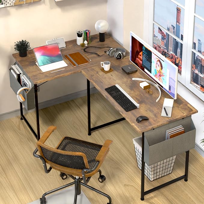 Small Space Writing Desk with Headphone Hooks, Modern Simple Design, Suitable for Study, Home Office and Children's Room
