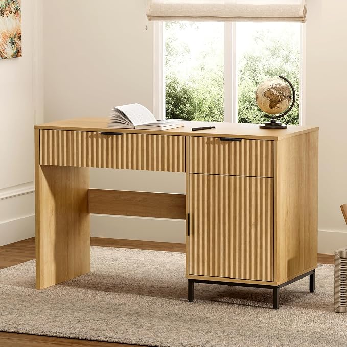 EYYTHUNG 47" Fluted Executive Desk, Modern Wood Home Office Desk with Charging Station, Drawer & Cabinet, Computer Writing Desk for Work Study, Natural Oak